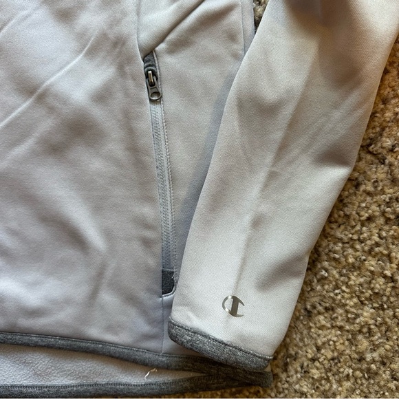 Champion Light Gray Sweatshirt - Picture 4 of 7